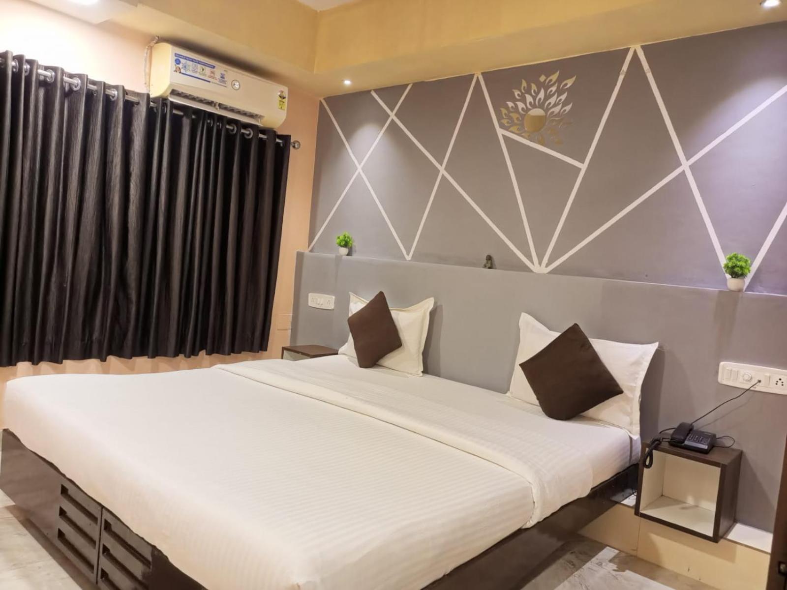 Hotel Harmony Jāmnagar 외부 사진